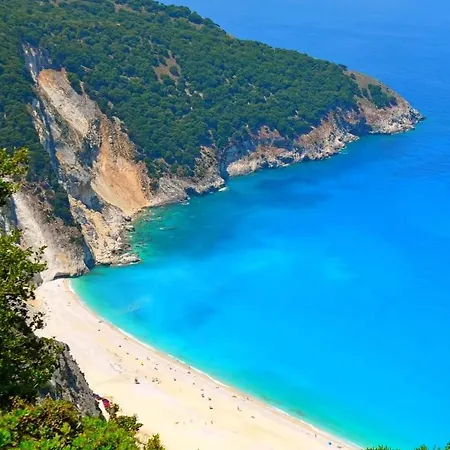 Ela Apartment Metaxata