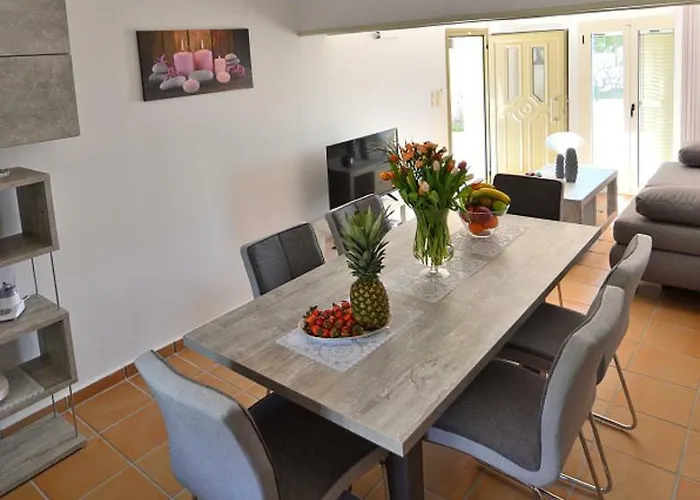 Ela Apartment Metaxáta